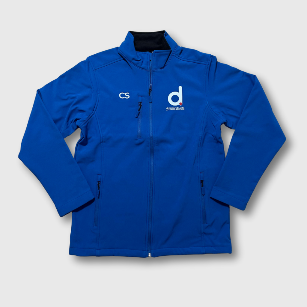 Chaqueta softshell personalizada color azul Droneando